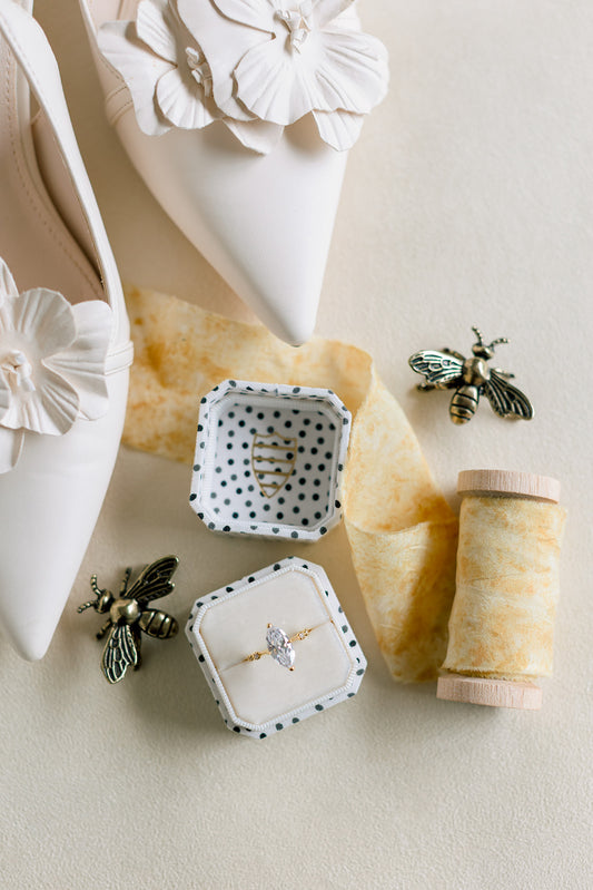 Flat Lay Styling Mat – Double-Sided Photography Backdrop - Buttercream Suede Styling Mat -Rollable Flat Lay Background – Olive and Oak (Copy)